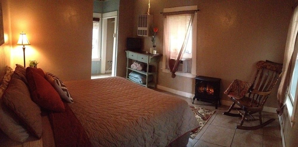 River Rock Inn Mariposa Extérieur photo