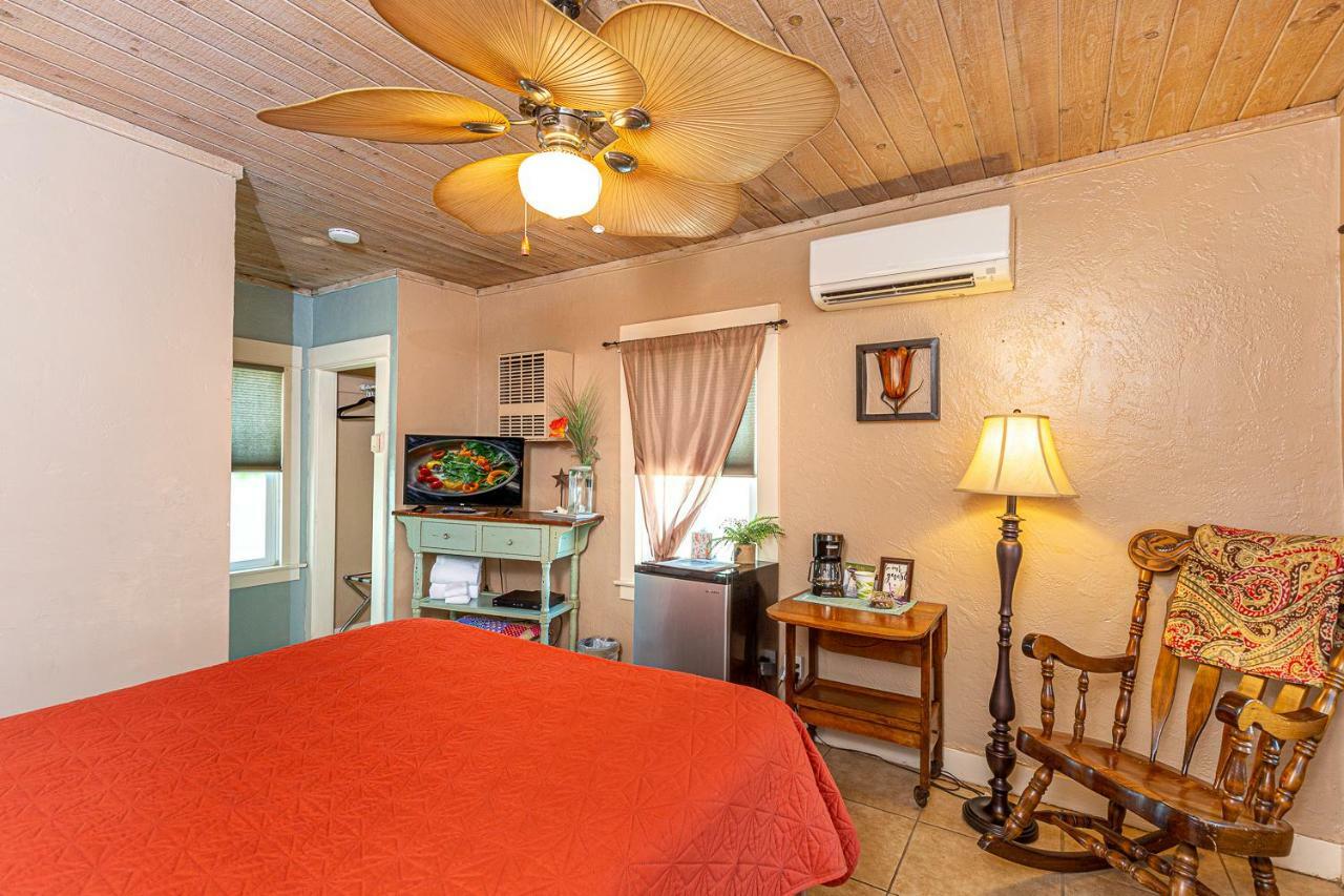 River Rock Inn Mariposa Extérieur photo